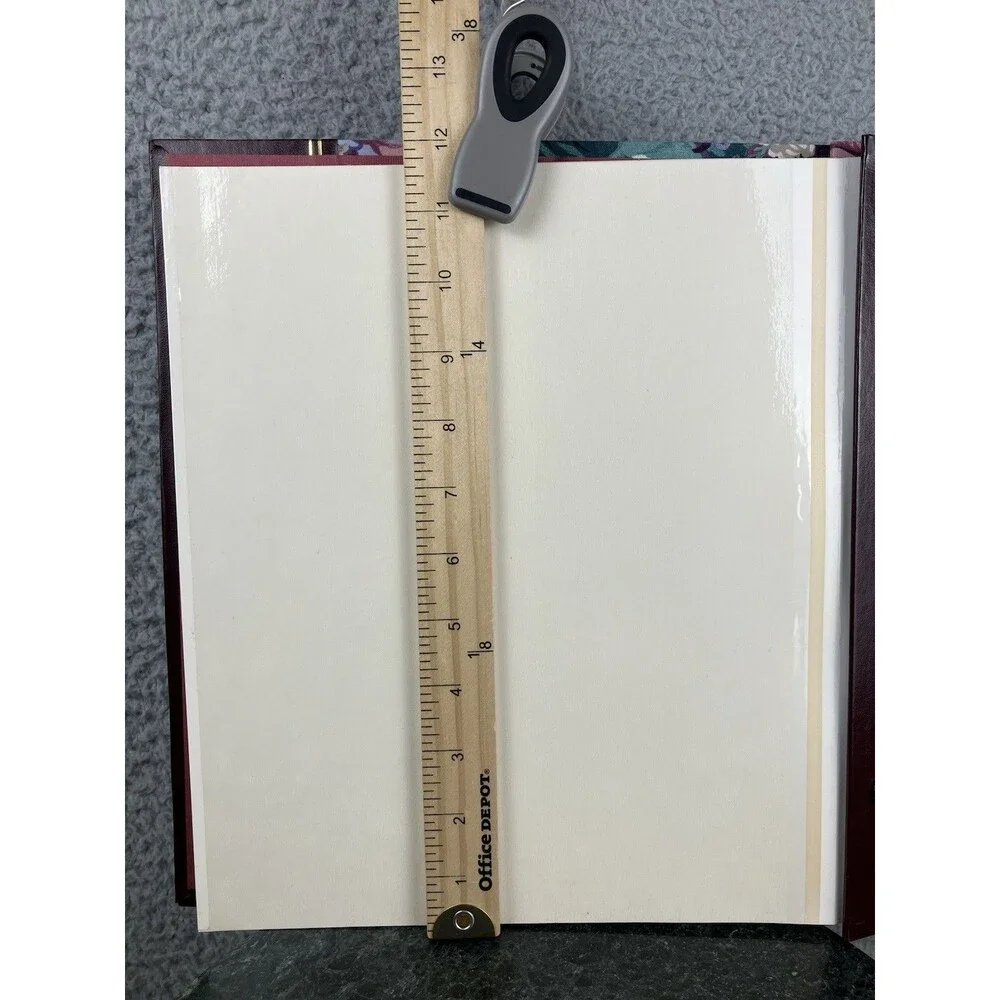 VTG 80s Floral & Faux Leather “Magnetic” Photo Album With 15 Double-Sided Pages